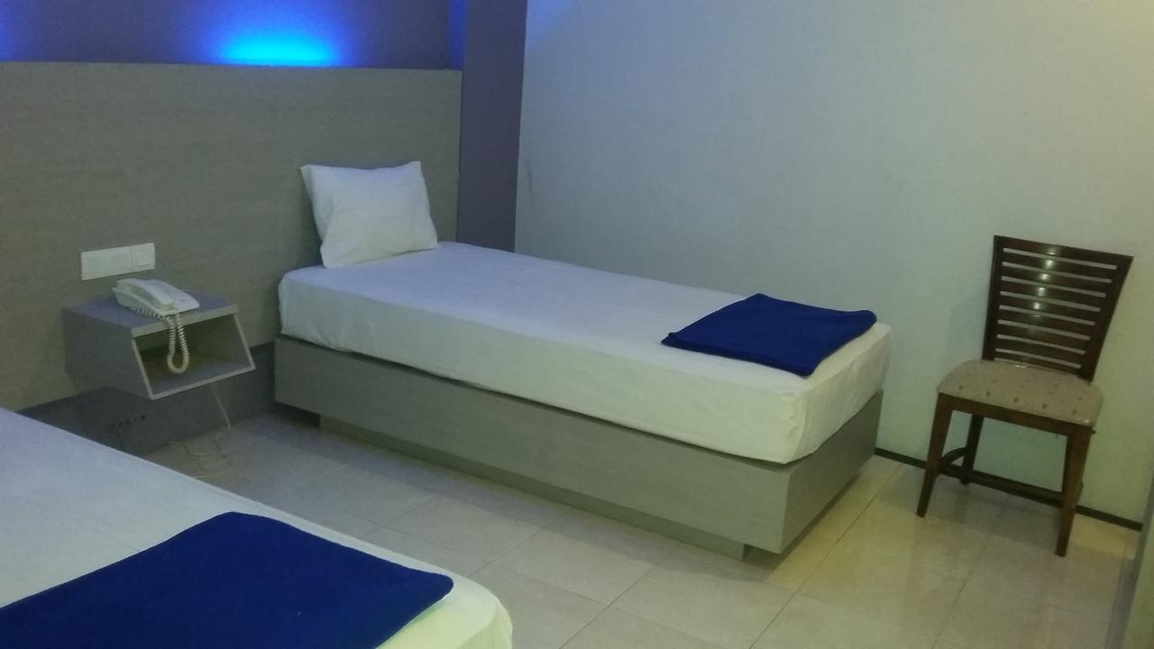 Hotel Kharisma מדיון מראה חיצוני תמונה