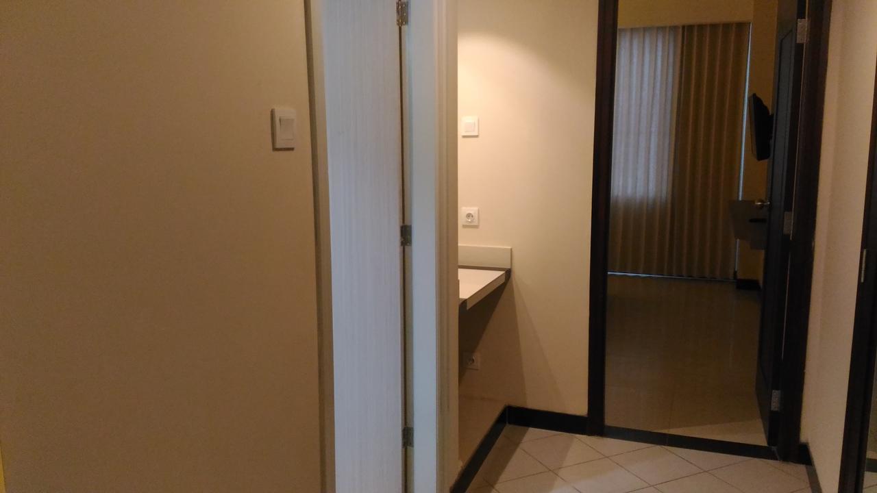 Hotel Kharisma מדיון מראה חיצוני תמונה