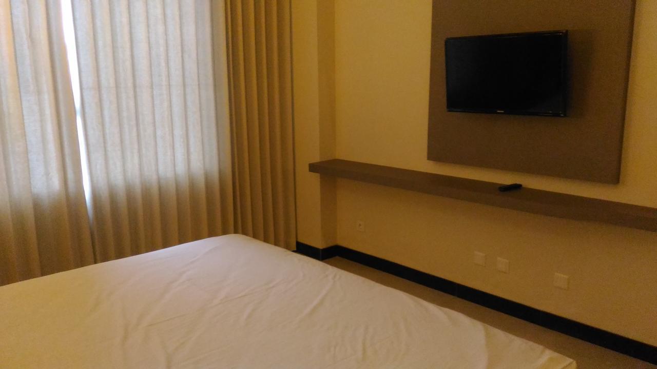 Hotel Kharisma מדיון מראה חיצוני תמונה
