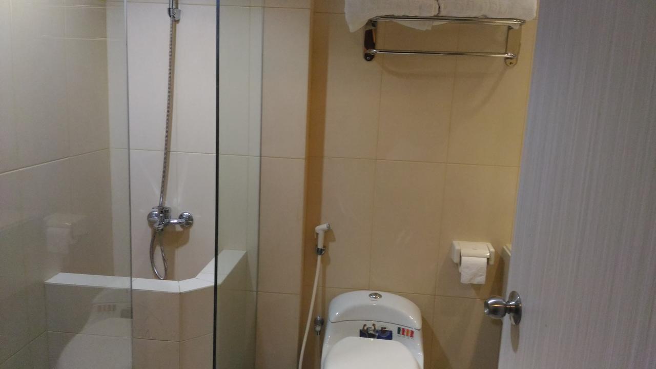 Hotel Kharisma מדיון מראה חיצוני תמונה