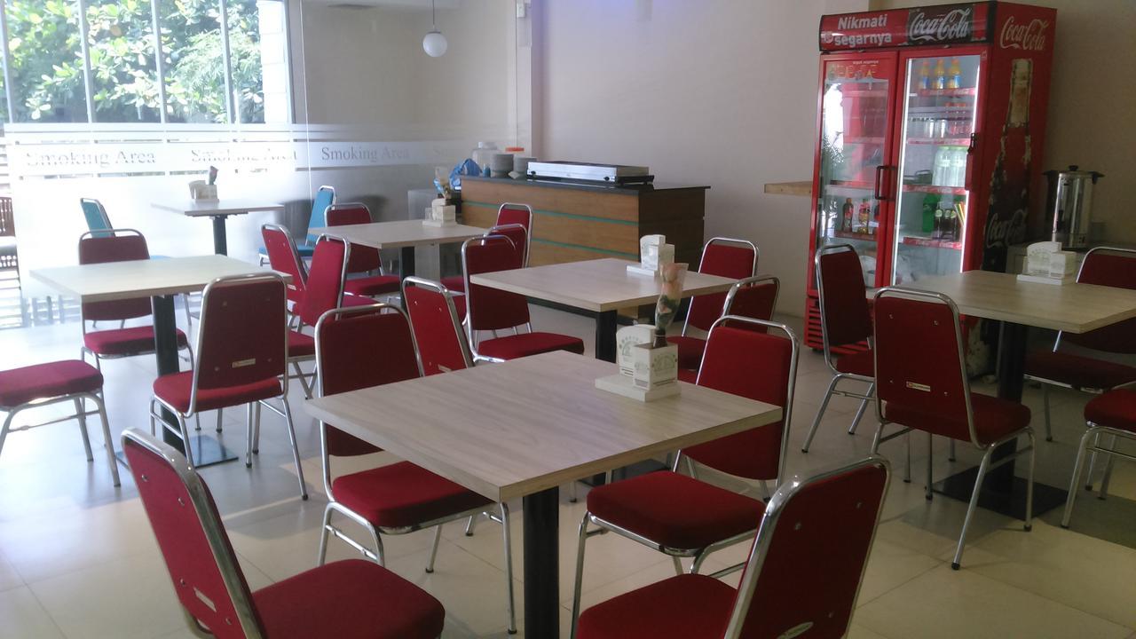 Hotel Kharisma מדיון מראה חיצוני תמונה