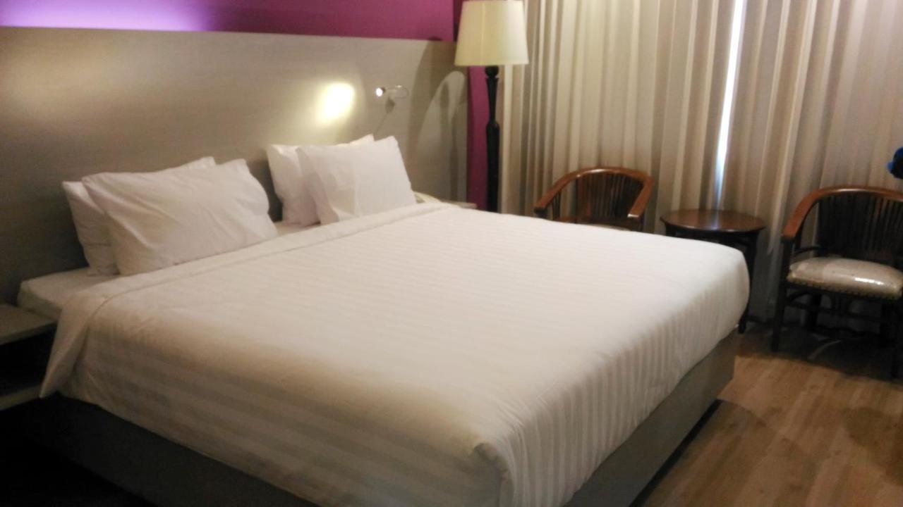 Hotel Kharisma מדיון מראה חיצוני תמונה